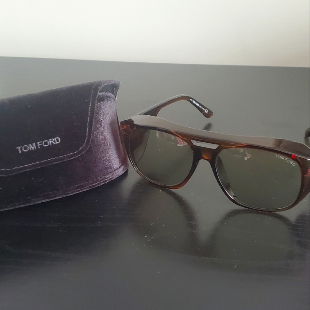 TOM FORD FENDER TF799